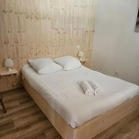Charmante Maison A Apartament